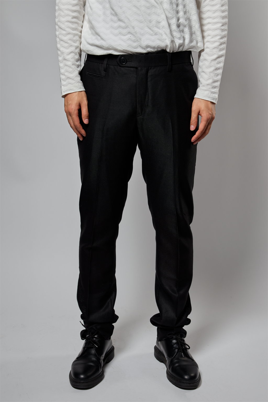 カラミ織りスラックス R1-483101