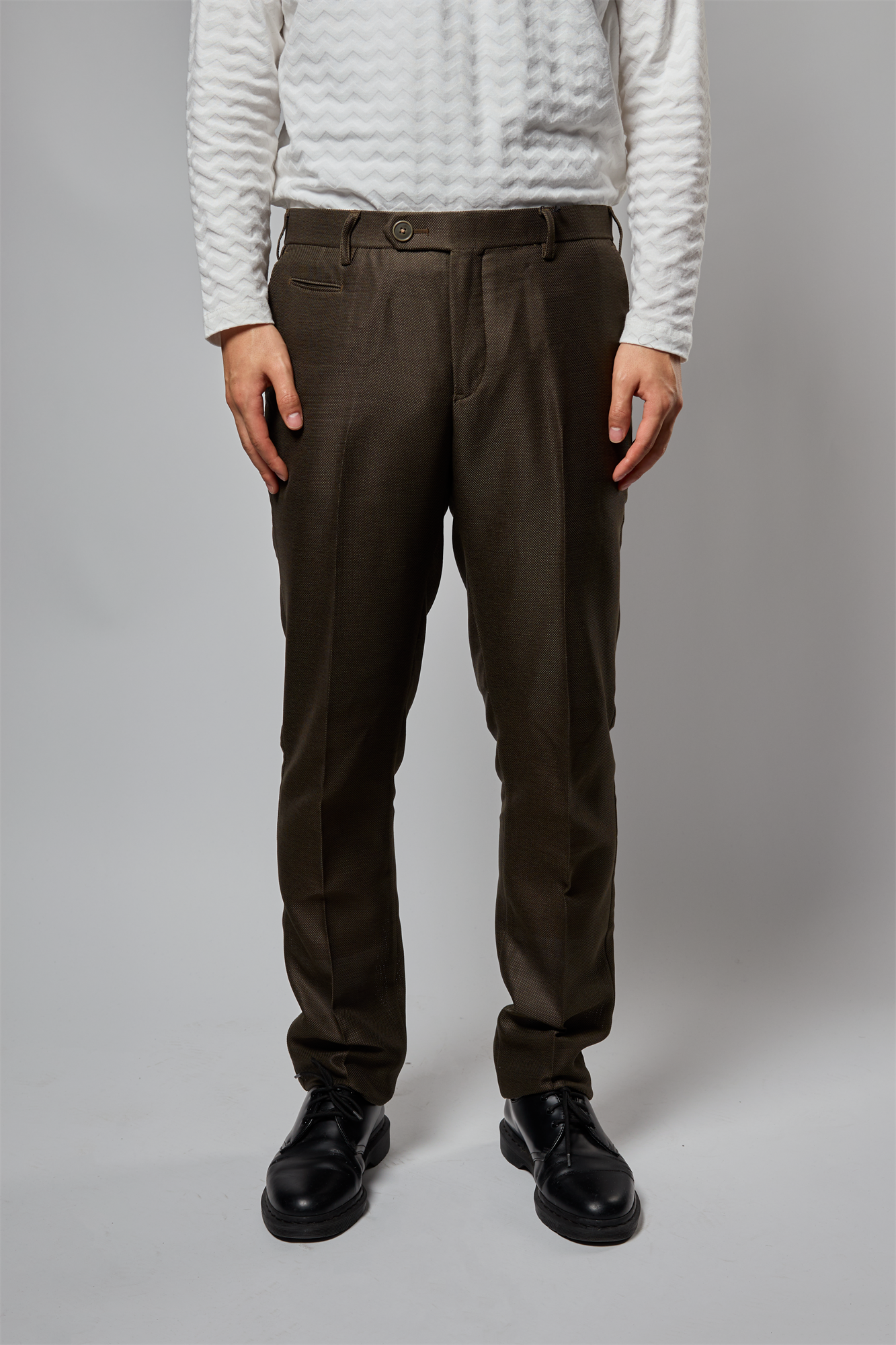 カラミ織りスラックス R1-483101