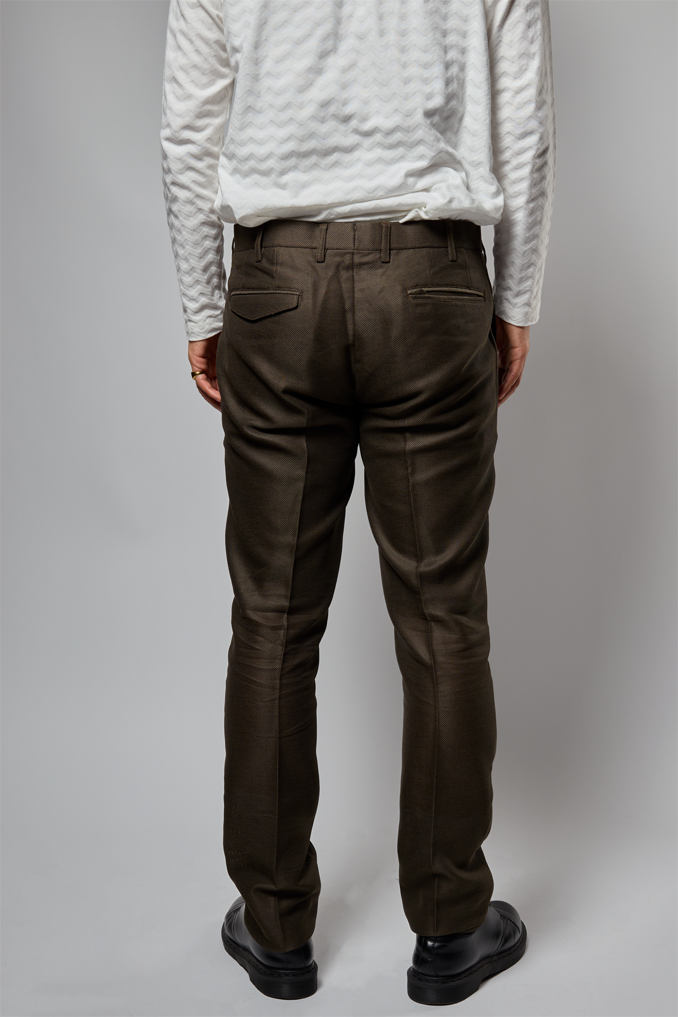 カラミ織りスラックス R1-483101