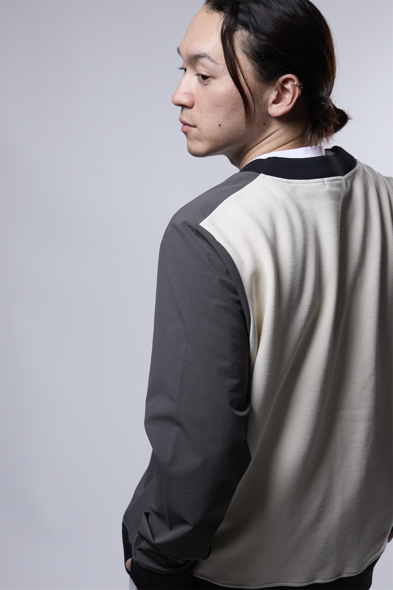 イソザイコンビVネックカーディガン 41-290100